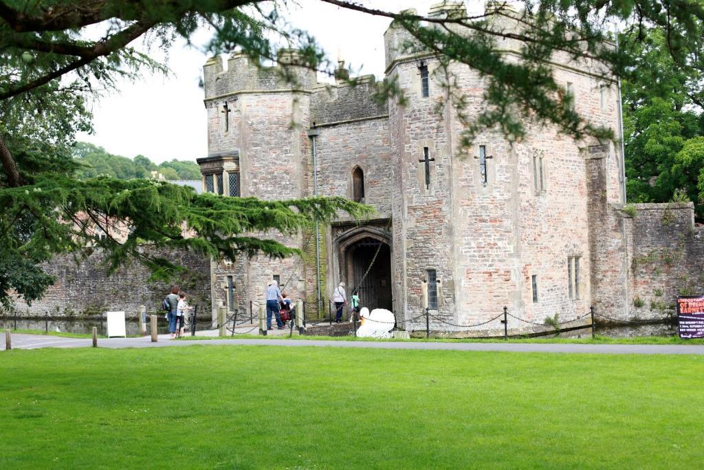 The Ancient Gatehouse & Rugantino Restaurant 3*