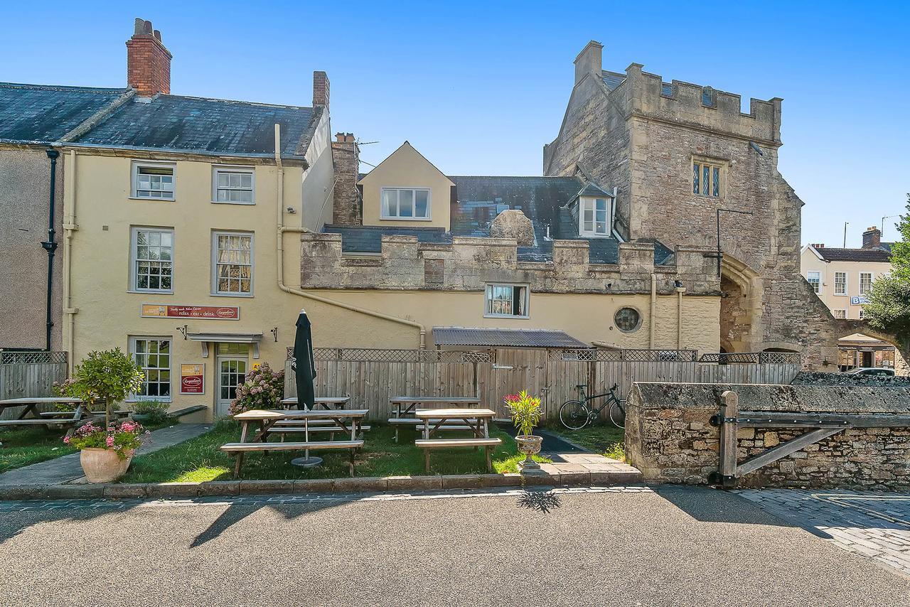 The Ancient Gatehouse & Rugantino Restaurant Inn 3*
